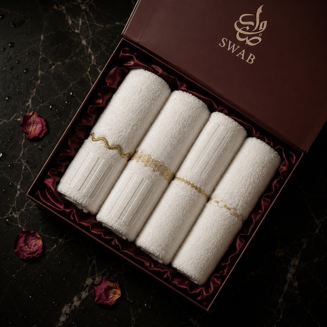 Pack 4 serviettes blanches brodées dorées